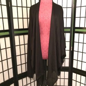 No Size - Black Flowing Acrylic Top